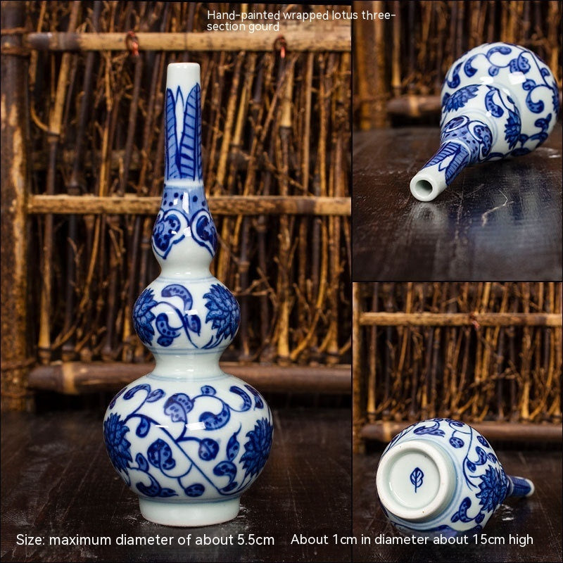 Jingdezhen Ceramic Small Vase Hydroponic Antique Shelf Ornament Hand-painted Blue And White Porcelain Bottle Souvenirs