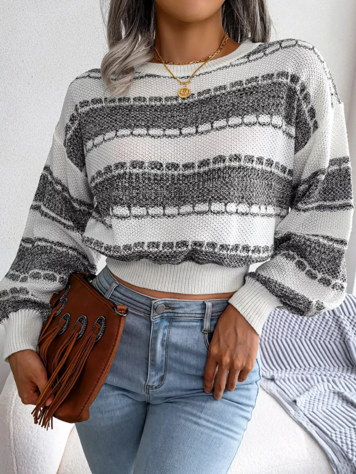 Color Block Round Neck Cropped Sweater