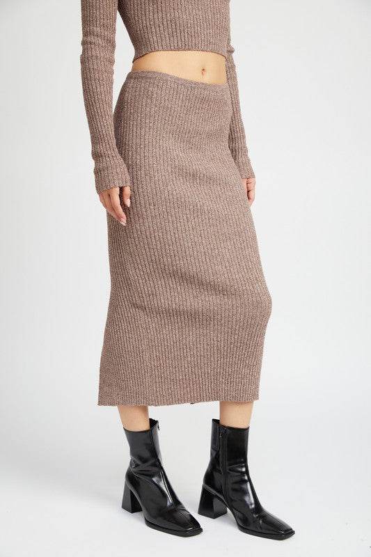 MAXI KNIT SKIRT WITH BACK SLIT
