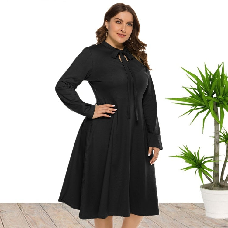 Large Size Women's Round Neck Lace Knitted Dress