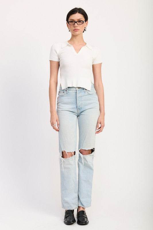 COLLARED SHORT SLEEVE TOP WITH OPEN BACK