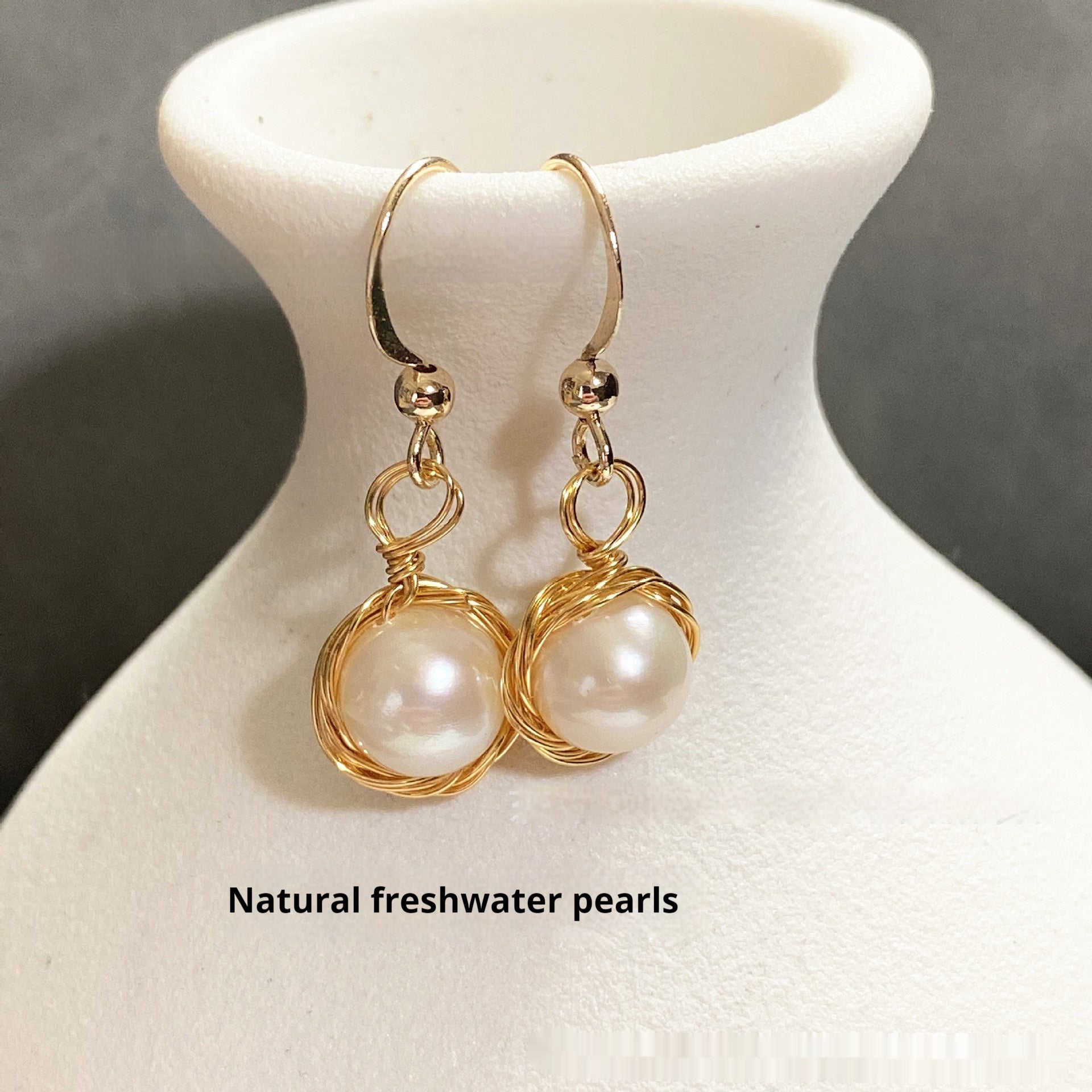 Red Agate Freshwater White Pearl Earrings