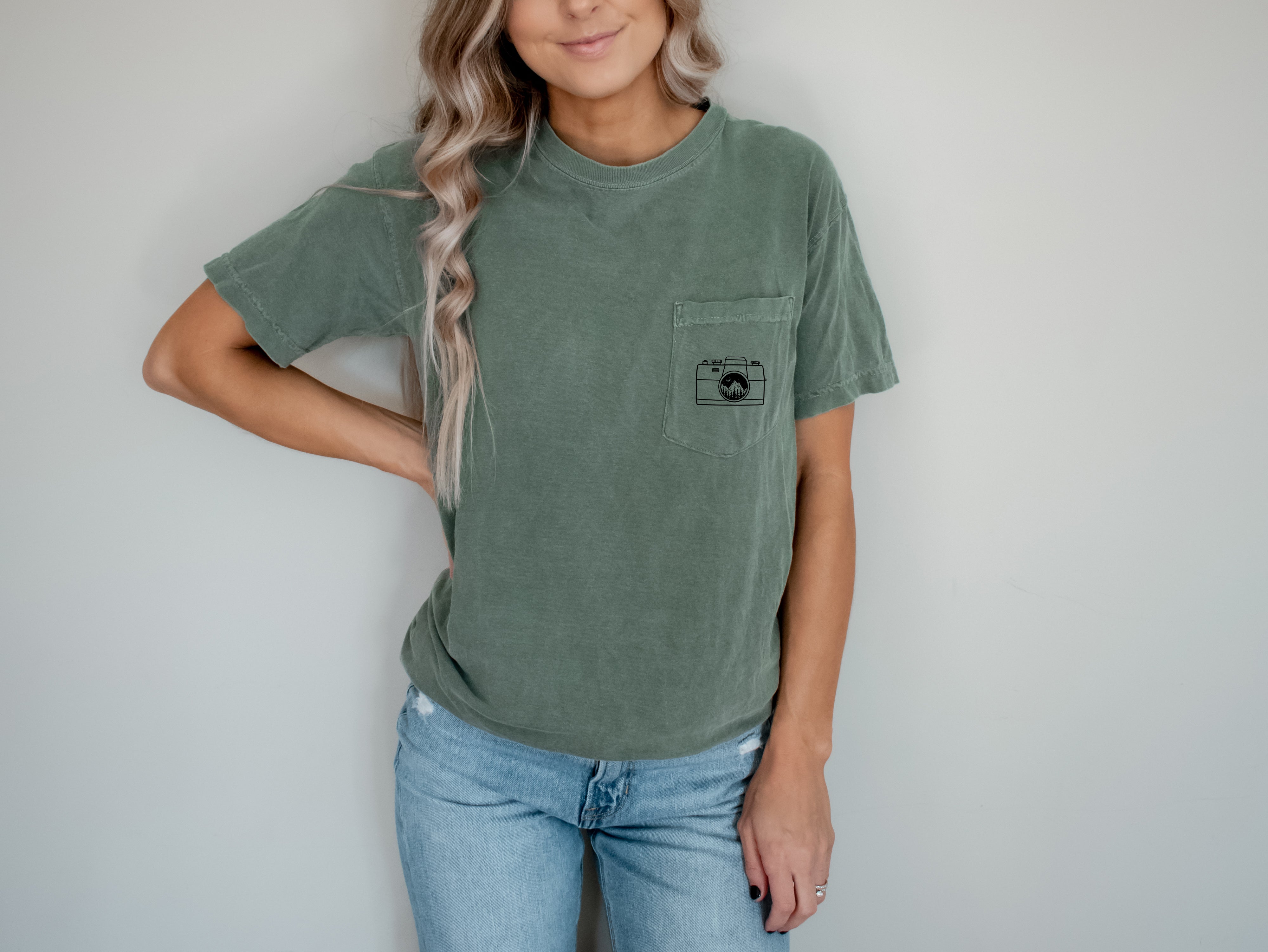 Camera and Mountain Comfort Colors Pocket T Shirt | Nature, Hiking, Plant