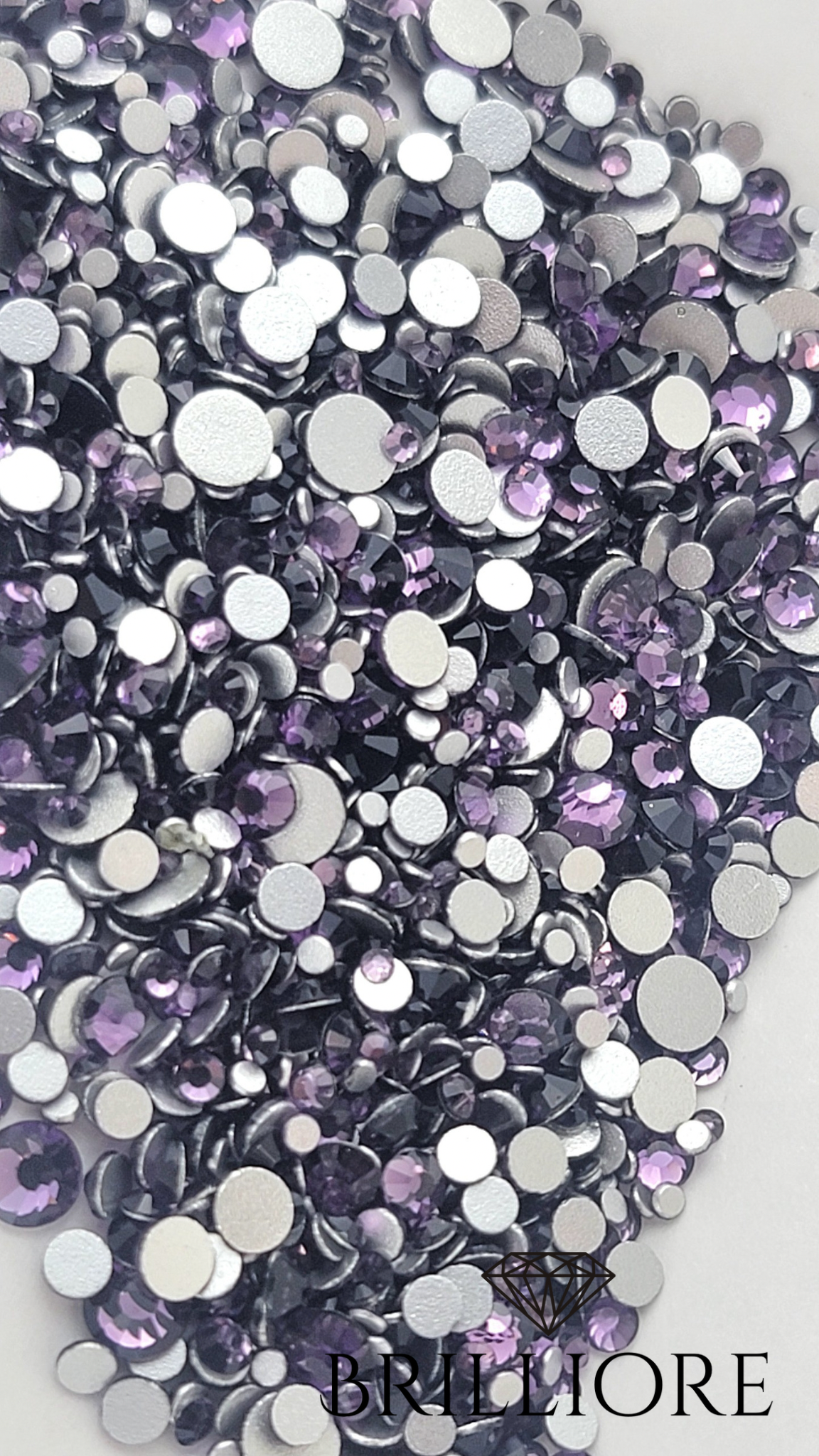 Brilliore Crystals– Ultimate Sparkle for Your Nail Art Designs