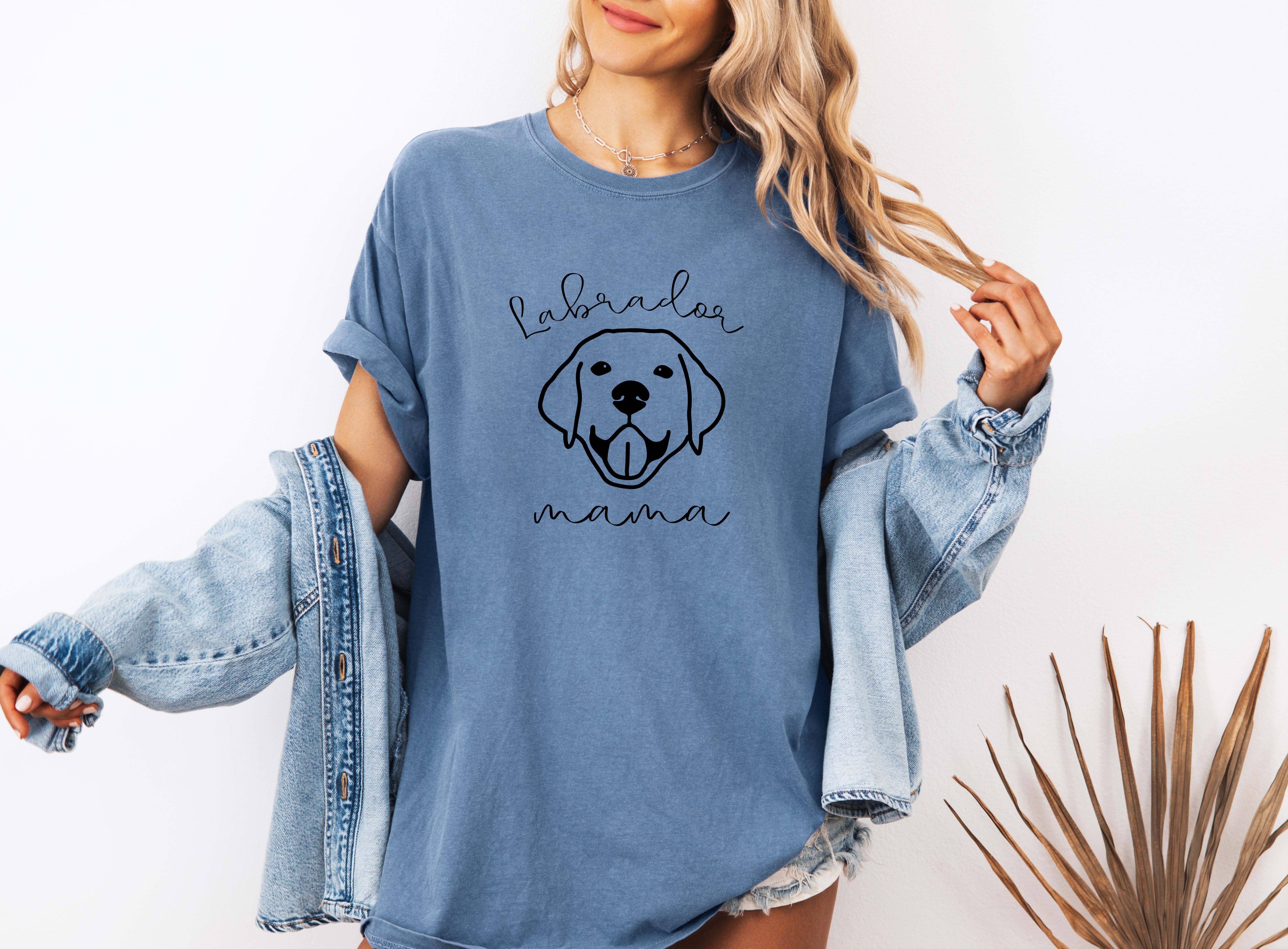 Labrador Retriever Dog Mom Comfort Colors T Shirt (Copy)