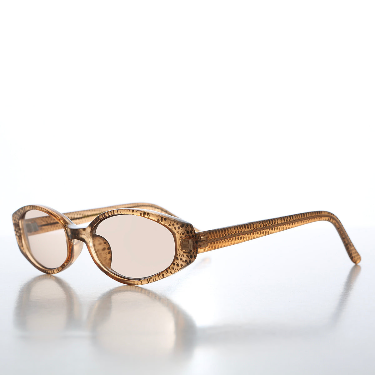 90s Oval Sunglasses with Light Tinted Lenses - Helena