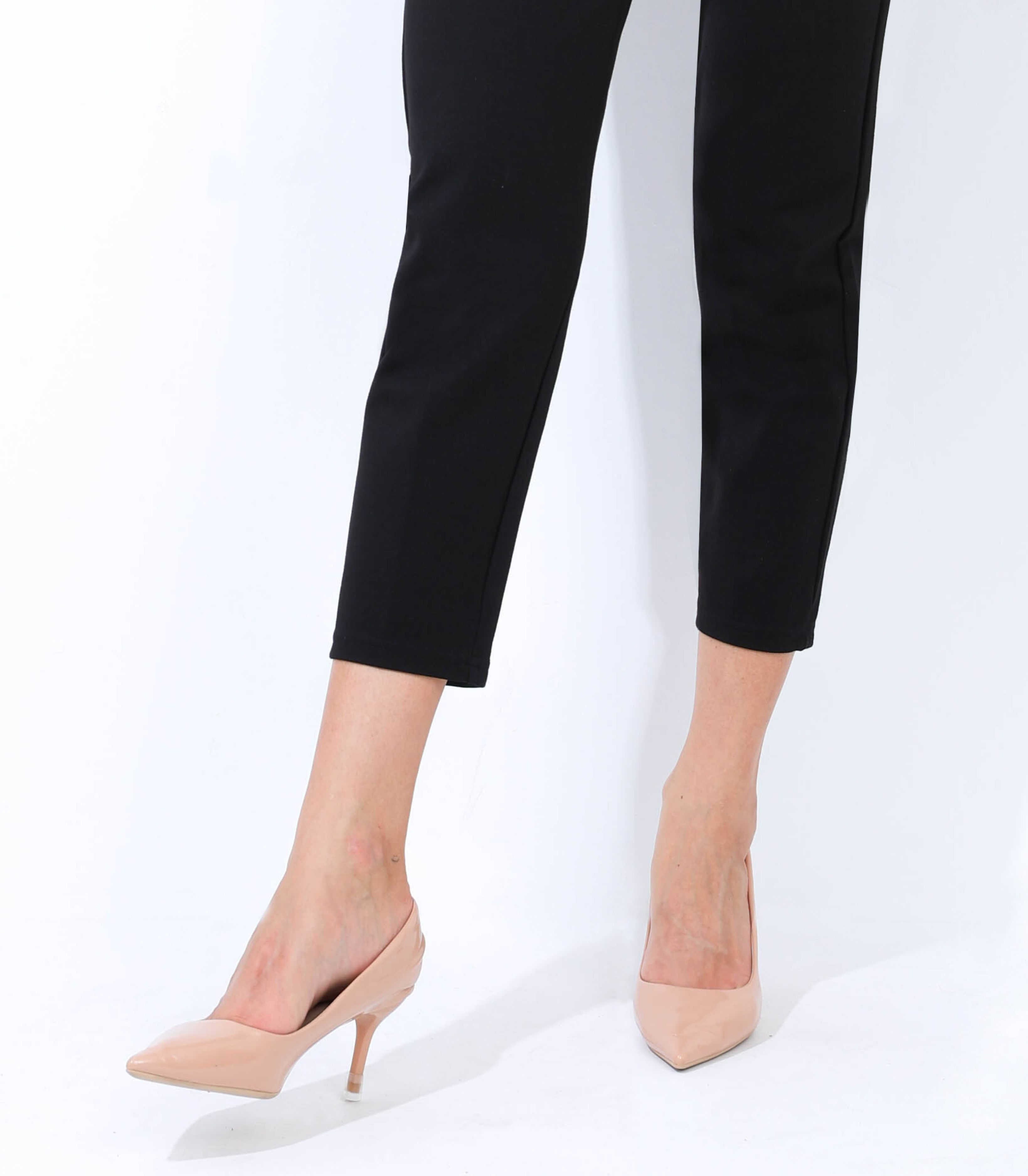 The Maternity Ankle Pant