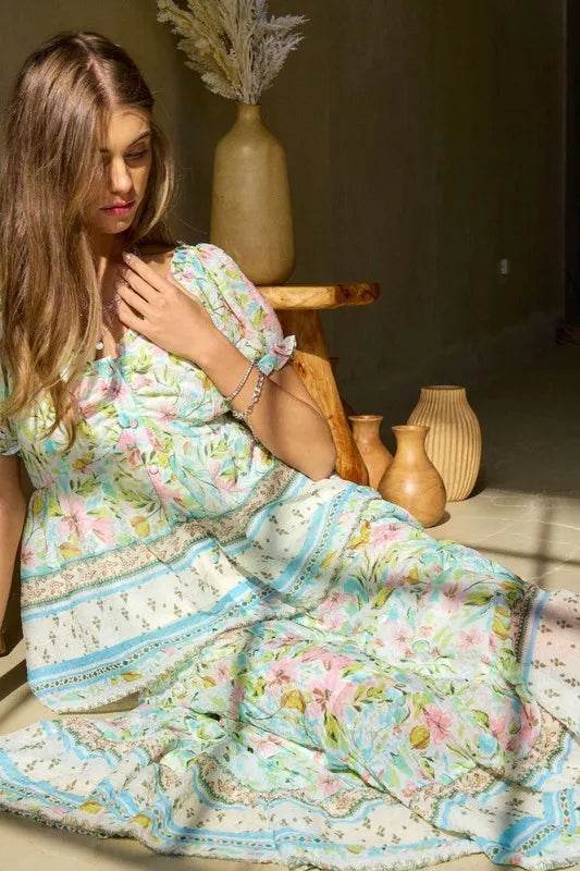 Davi & Dani Spring Floral Border Print Ruffled Textured Top