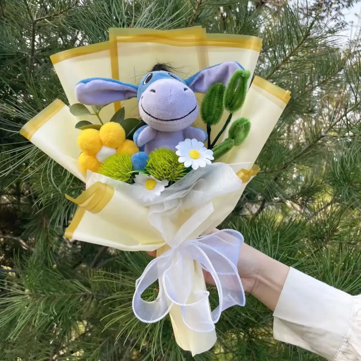 Kawaii Eeyore & Flower Plush Bouquet – Cute Valentine’s or Birthday Gift