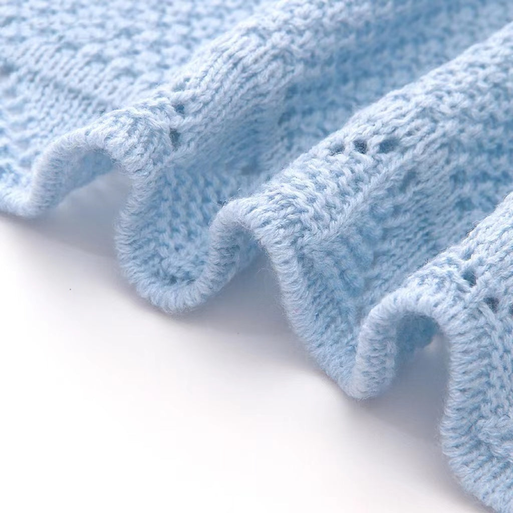 Children Solid Color Hollow Carved Graphic Design Simply Style Wool Quilt Blanket